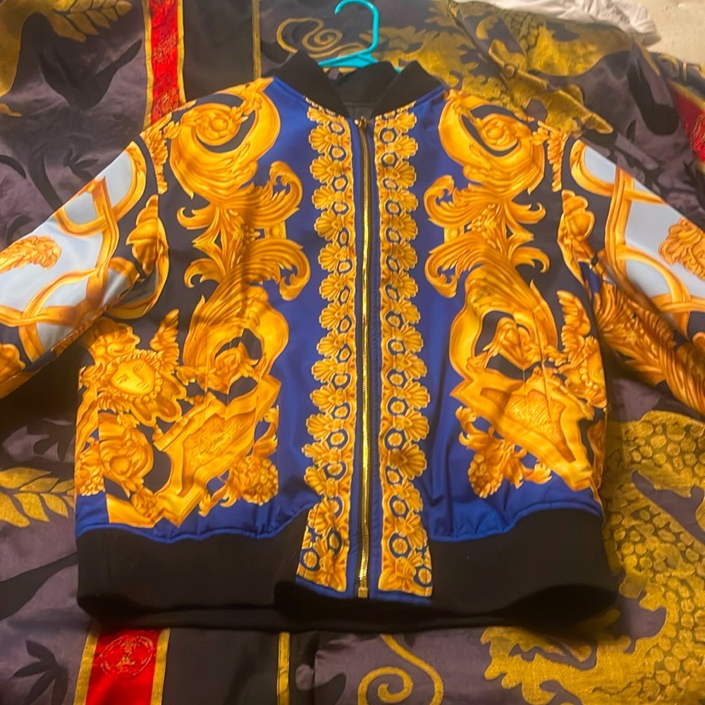 Worn once for 6 hours.